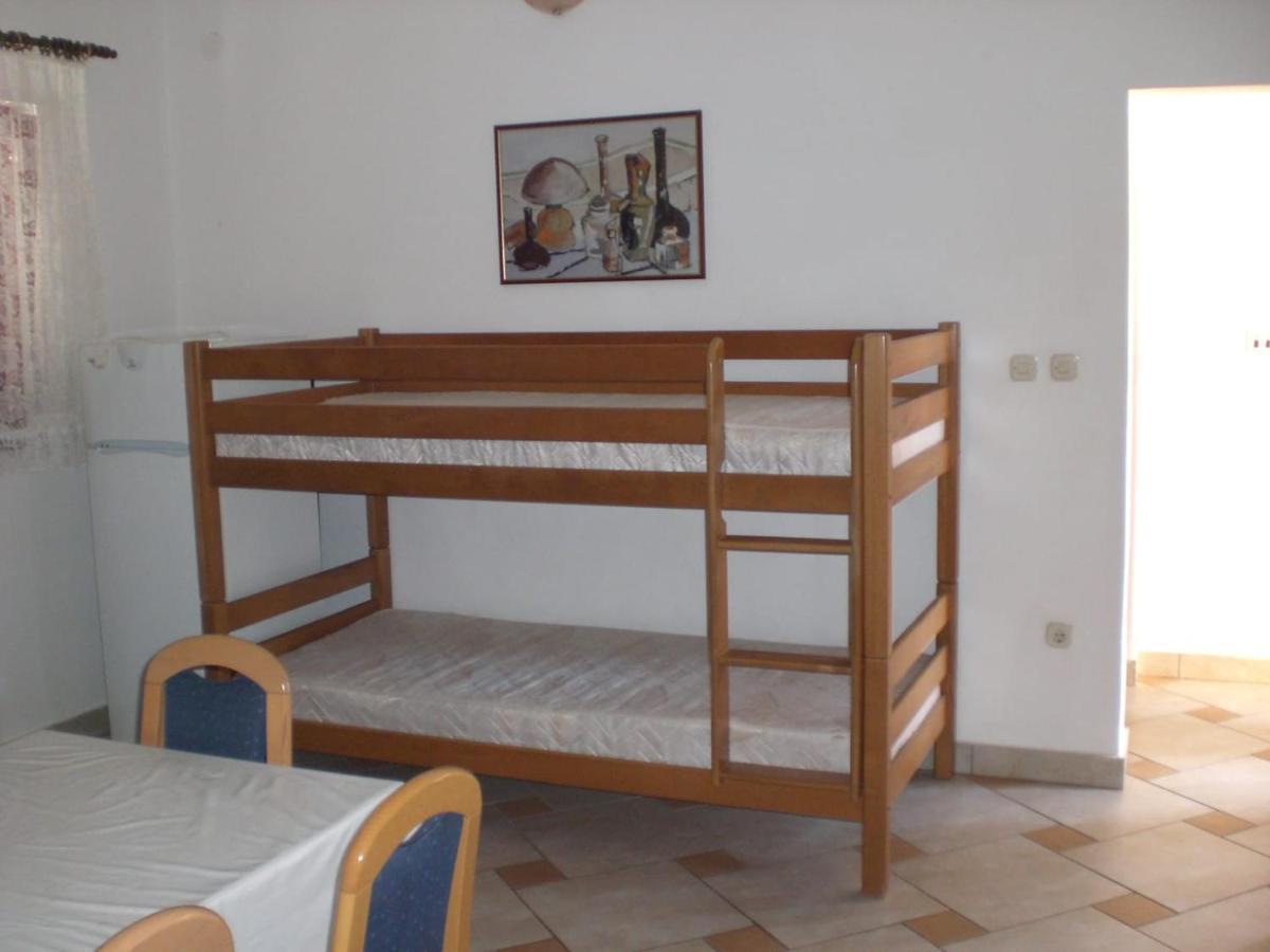 Apartmani Vesna Vir Exterior foto